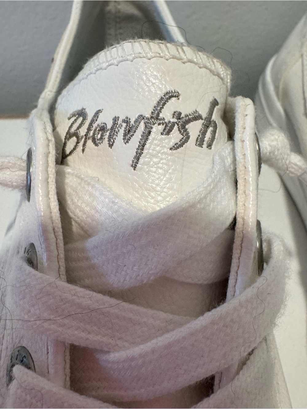 Blowfish Women's Low-Top White Canvas-Style Lace-Up Sneakers - Picture 7 of 7